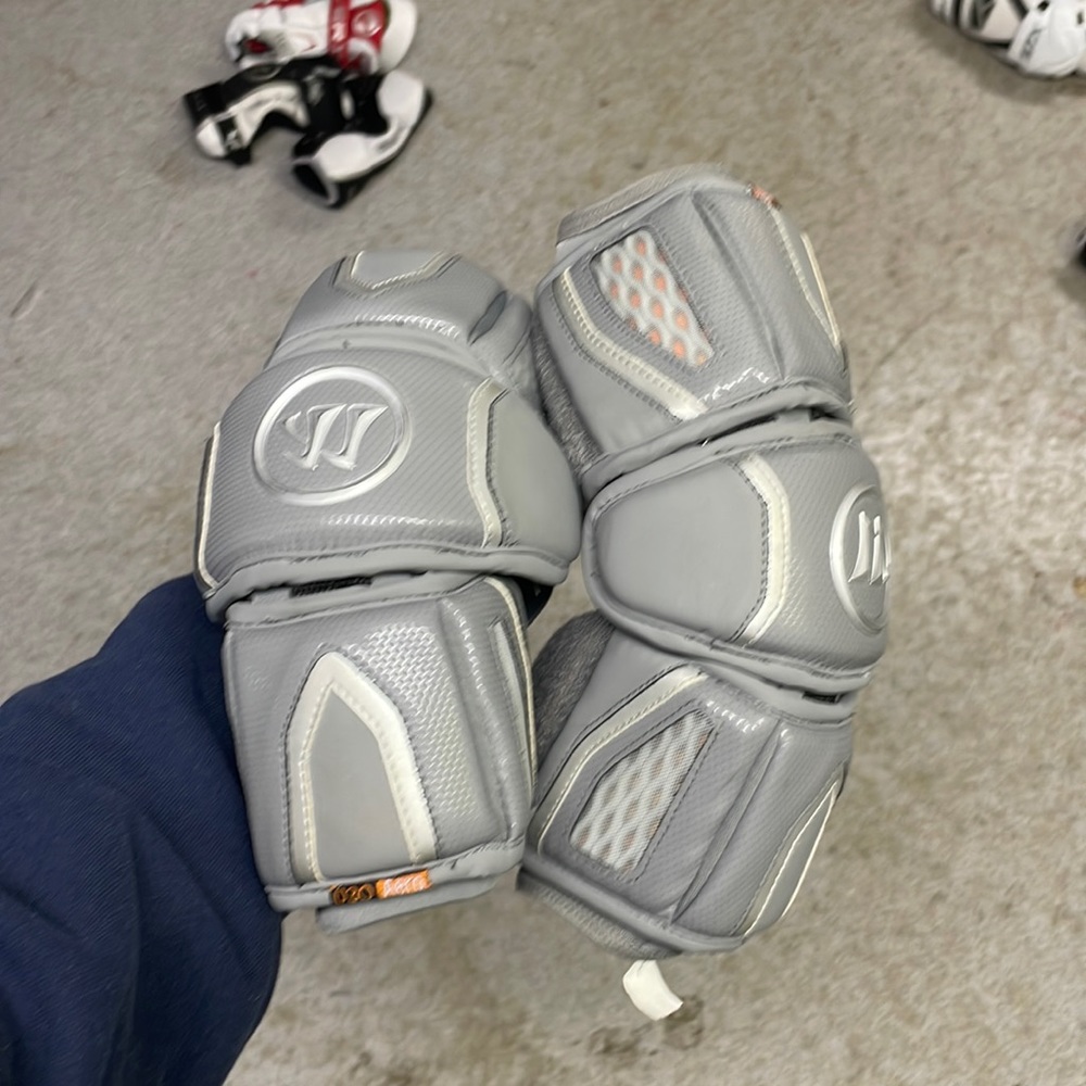 Lacrosse elbow pads